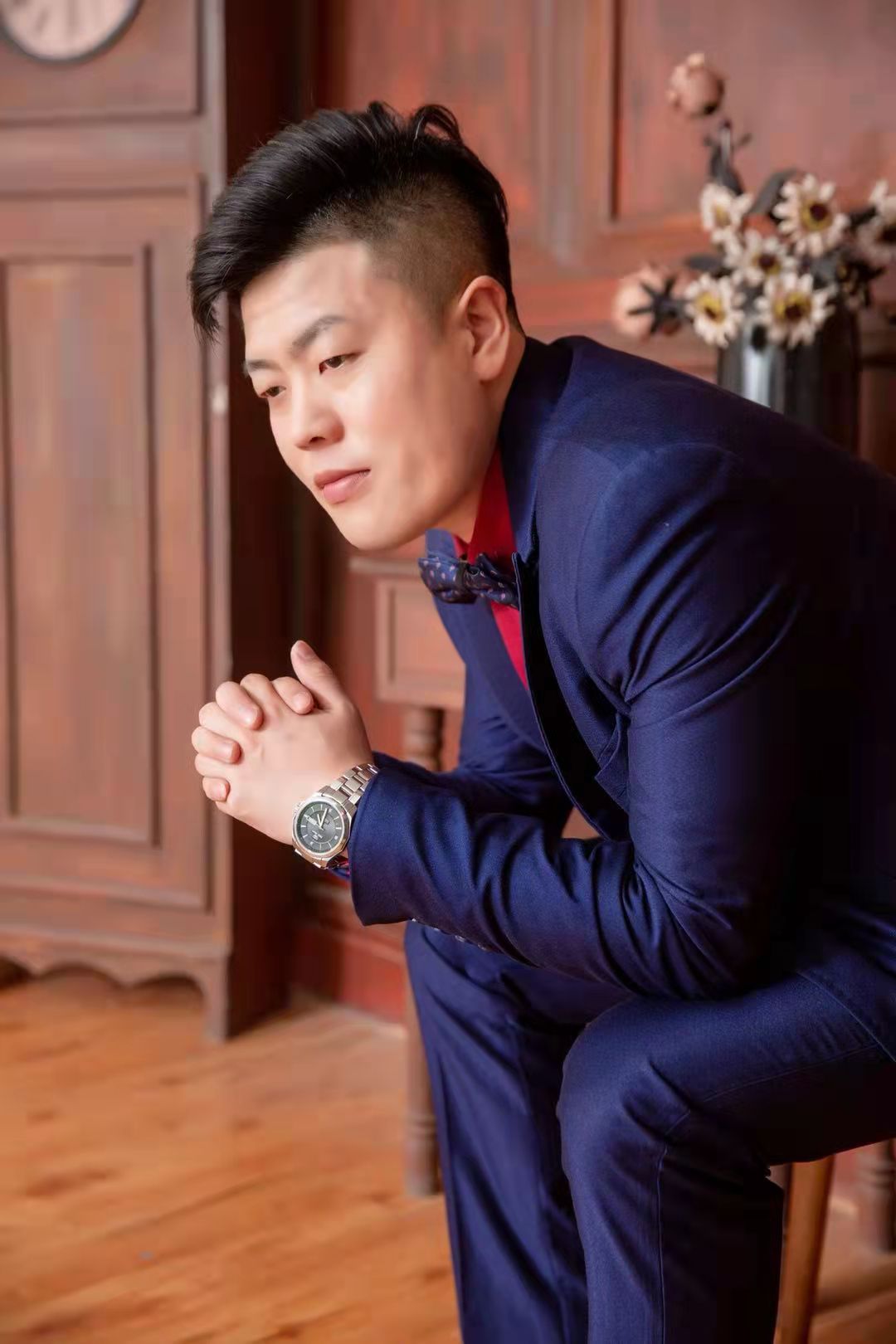李會(huì )來(lái)形象照.jpg